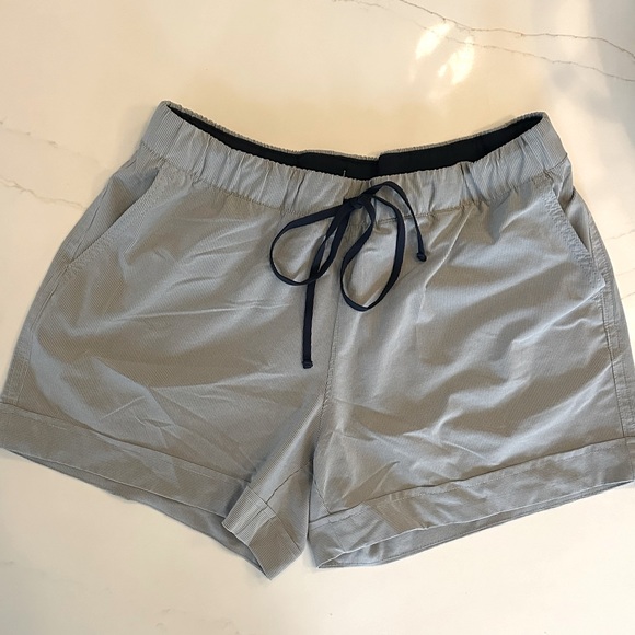 Athleta Pants - Women’s Athleta Pinstripe Blue & White Shorts, M